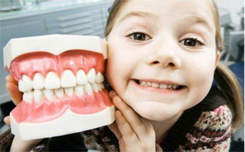  Lưu ý cần thiết khi chăm sóc răng miệng cho trẻ 