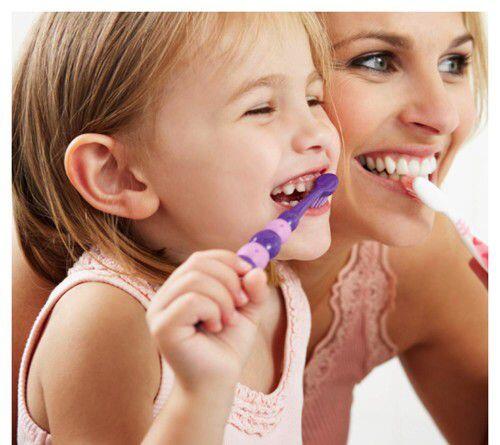  Lưu ý cần thiết khi chăm sóc răng miệng cho trẻ 
