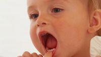 Chăm sóc răng miệng toàn diện cho trẻ nhỏ