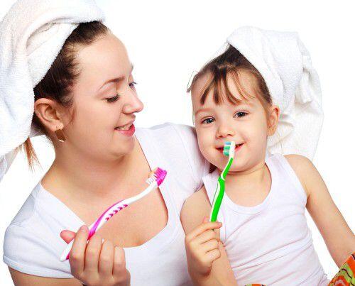 Chế độ dinh dưỡng tốt cho răng miệng của trẻ