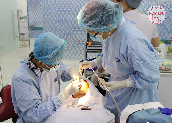 Tiến hành phẫu thuật cắt xương hàm có nguy hiểm không?