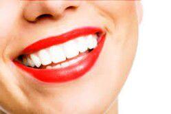 Tẩy trắng răng bằng kem đánh răng có hoạt chất làm trắng