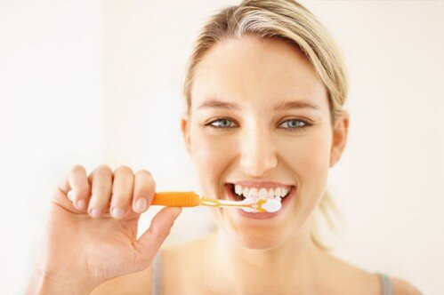 Vì sao đánh răng vẫn không sạch