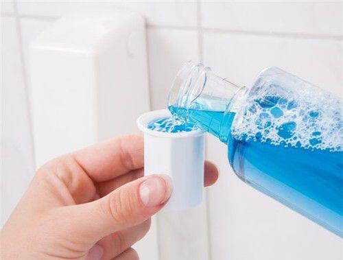 Cách vệ sinh răng miệng khi đang niềng răng